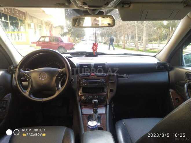 Mercedes C 240 2001, 390,000 km - 2.6 l - Qobustan