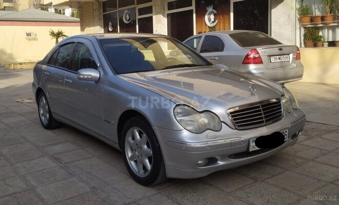 Mercedes C 240 2001, 390,000 km - 2.6 l - Qobustan