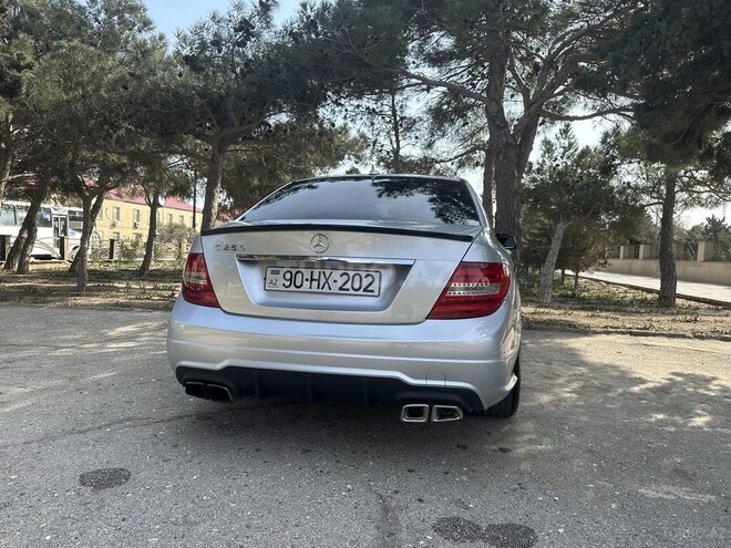 Mercedes C 250 2011, 212,600 km - 1.8 л - Bakı