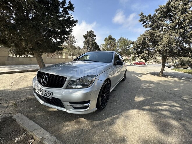 Mercedes C 250 2011, 212,600 km - 1.8 л - Bakı