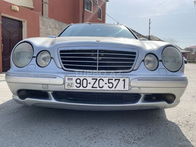 Mercedes E 320 2000, 293,000 km - 3.2 l - Bakı