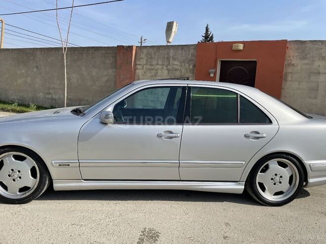 Mercedes E 320 2000, 293,000 km - 3.2 l - Bakı