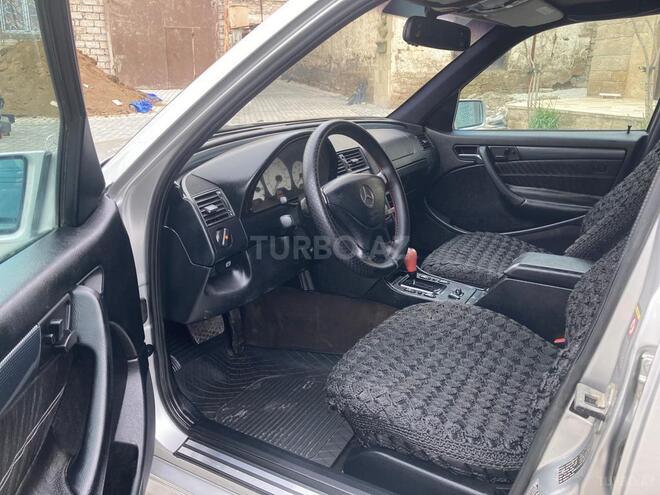 Mercedes C 230 2000, 175,123 km - 2.3 л - Bakı