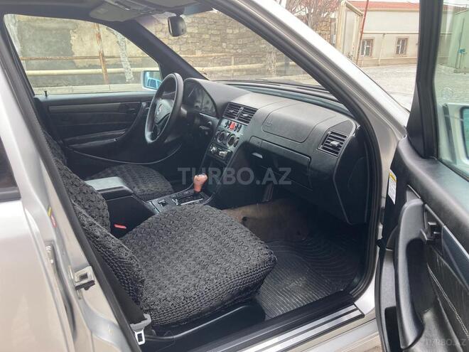 Mercedes C 230 2000, 175,123 km - 2.3 л - Bakı
