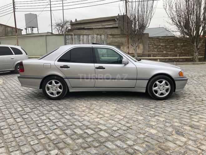Mercedes C 230 2000, 175,123 km - 2.3 л - Bakı