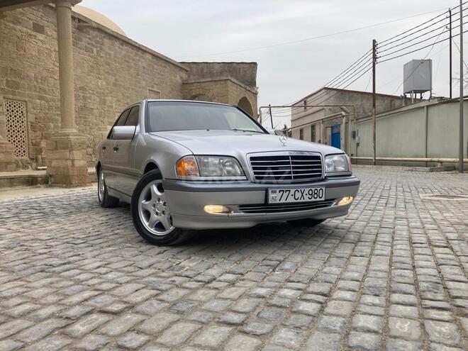 Mercedes C 230 2000, 175,123 km - 2.3 л - Bakı