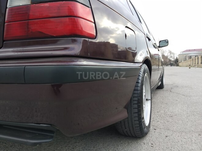 BMW 316 1992, 253,666 km - 1.6 l - Sumqayıt