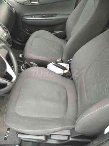 Hyundai i20 2009, 255,000 km - 1.3 l - Bakı