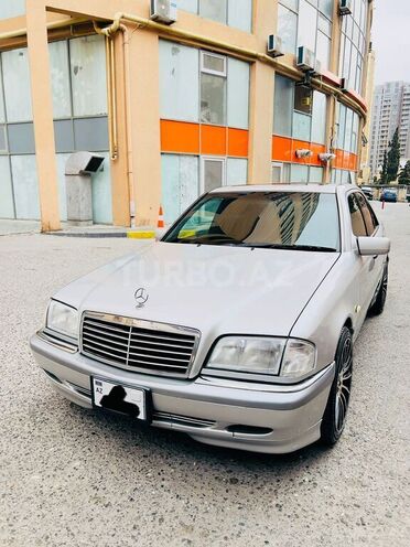 Mercedes C 240 1999, 279,500 km - 2.4 l - Bakı