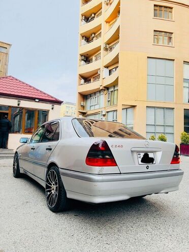 Mercedes C 240 1999, 279,500 km - 2.4 l - Bakı