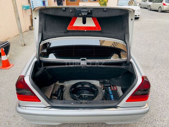 Mercedes C 240 1999, 279,500 km - 2.4 l - Bakı
