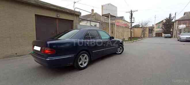 Mercedes E 220 1999, 589,000 km - 2.2 l - Bakı