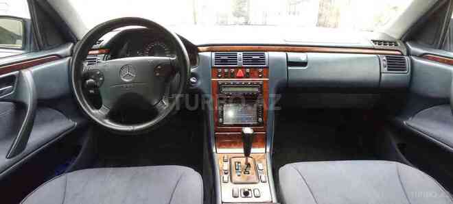 Mercedes E 220 1999, 589,000 km - 2.2 l - Bakı