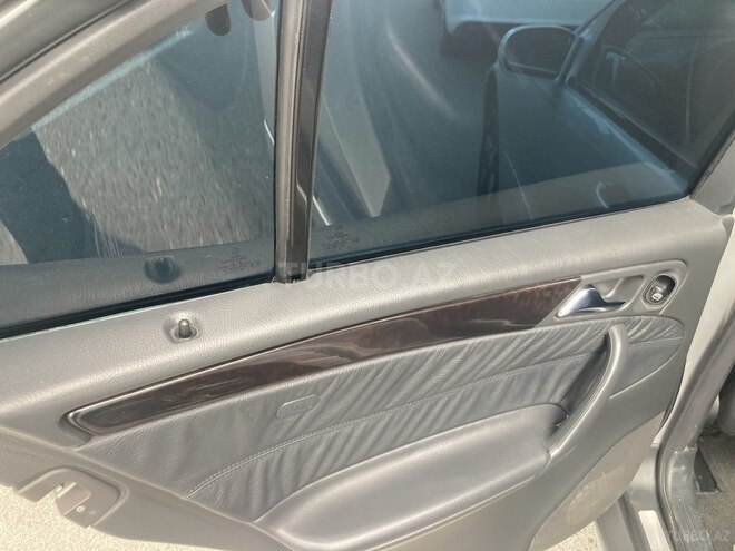 Mercedes C 240 2000, 278,000 km - 2.4 l - Sumqayıt