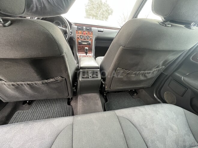 Mercedes E 240 2001, 276,971 km - 2.4 l - Bakı