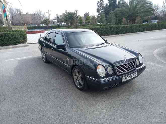 Mercedes E 230 1995, 398,000 km - 2.3 l - Sumqayıt