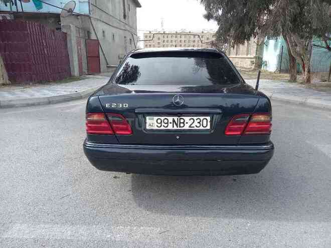 Mercedes E 230 1995, 398,000 km - 2.3 l - Sumqayıt