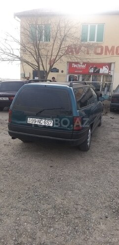 Opel Astra 1993, 300,000 km - 1.6 l - Cəlilabad
