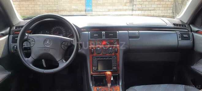 Mercedes E 270 2001, 375,000 km - 2.7 л - Ağcabədi