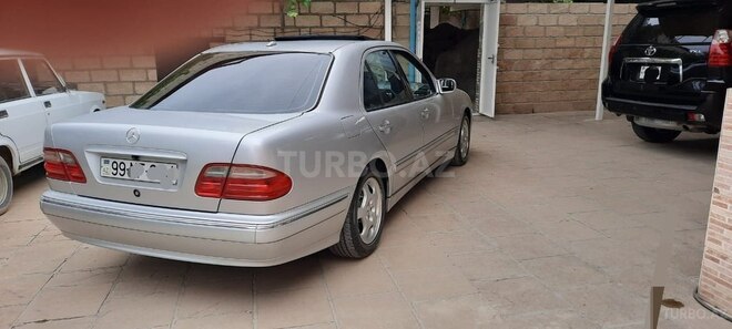 Mercedes E 270 2001, 375,000 km - 2.7 л - Ağcabədi