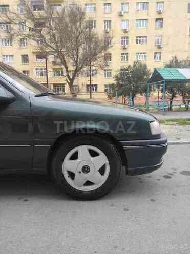 Opel Vectra 1995, 333,000 km - 2.0 l - Bakı