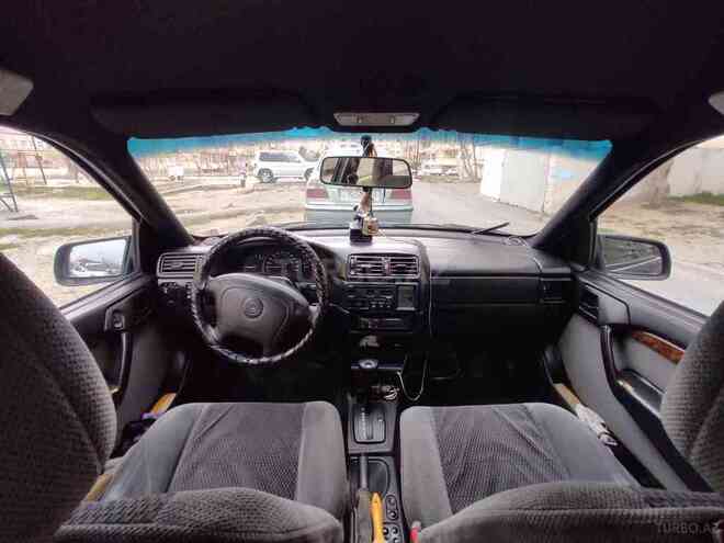 Opel Vectra 1995, 333,000 km - 2.0 l - Bakı