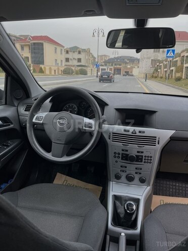 Opel Astra 2009, 78,000 km - 1.4 л - Bakı