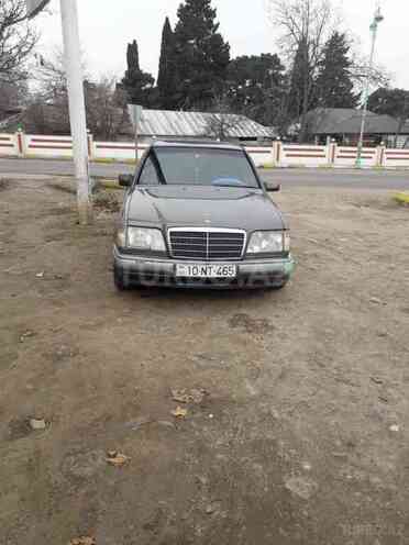 Mercedes E 300 1993, 300,000 km - 3.0 l - Ağstafa
