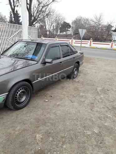 Mercedes E 300 1993, 300,000 km - 3.0 l - Ağstafa