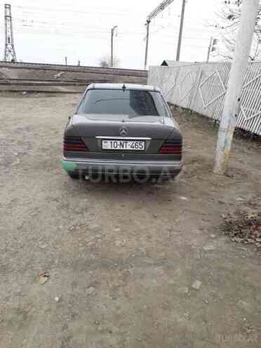 Mercedes E 300 1993, 300,000 km - 3.0 l - Ağstafa
