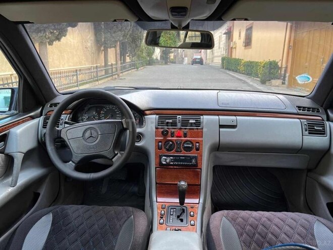 Mercedes E 200 1998, 360,000 km - 2.0 л - Bakı