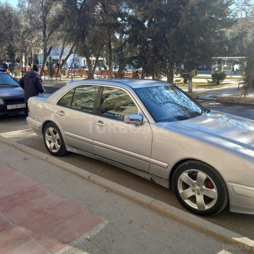 Mercedes E 200 2000, 257,000 km - 2.0 l - Bakı