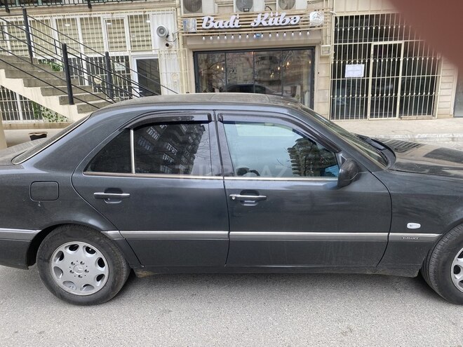 Mercedes E 180 1994, 290,862 km - 1.8 л - Bakı