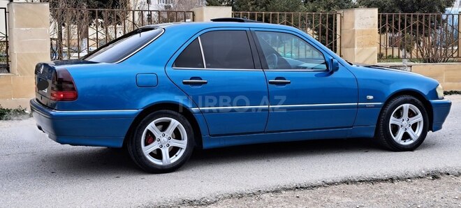Mercedes C 240 1999, 324,000 km - 2.4 l - Sumqayıt