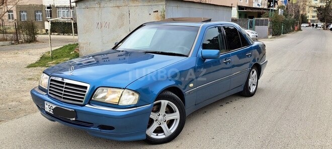 Mercedes C 240 1999, 324,000 km - 2.4 l - Sumqayıt