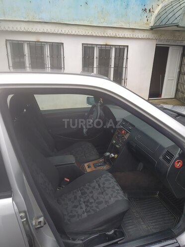 Mercedes C 180 1998, 300,110 km - 2.0 l - Quba