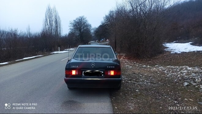 Mercedes 190 1992, 417,000 km - 2.3 l - Quba