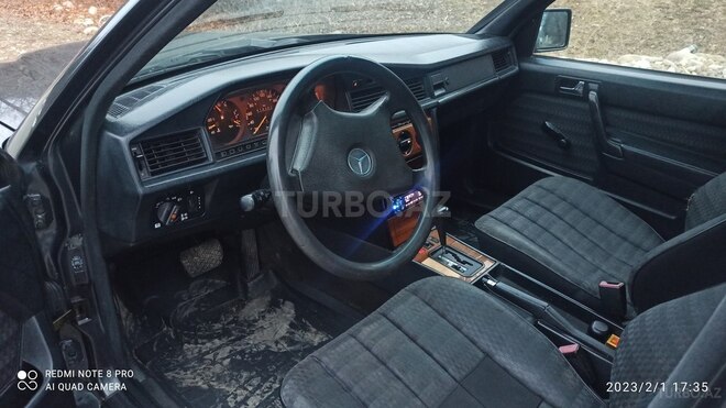 Mercedes 190 1992, 417,000 km - 2.3 l - Quba