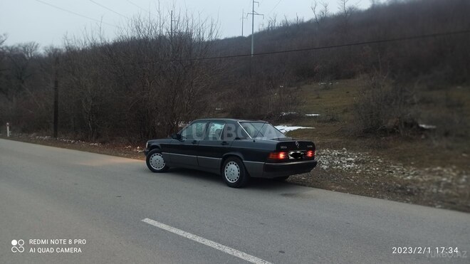 Mercedes 190 1992, 417,000 km - 2.3 l - Quba