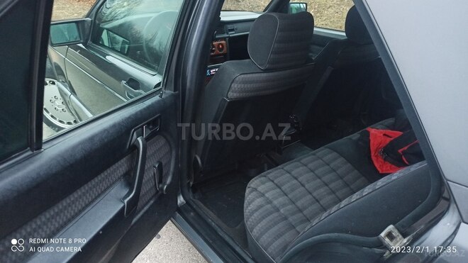 Mercedes 190 1992, 417,000 km - 2.3 l - Quba