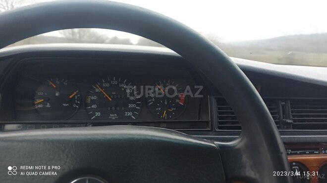 Mercedes 190 1992, 417,000 km - 2.3 l - Quba