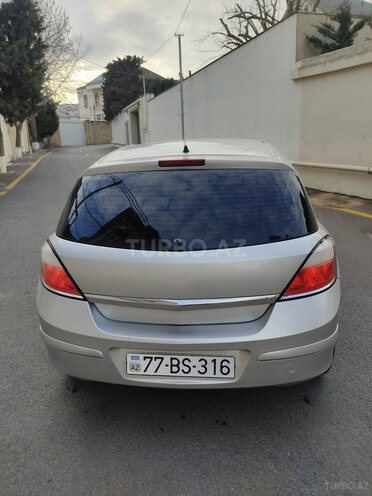 Opel Astra 2004, 232,000 km - 1.4 l - Bakı