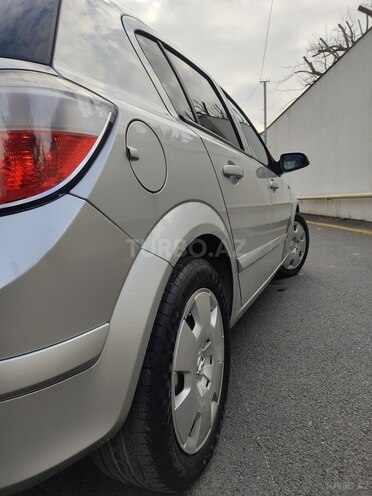 Opel Astra 2004, 232,000 km - 1.4 l - Bakı