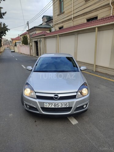 Opel Astra 2004, 232,000 km - 1.4 l - Bakı