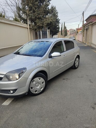 Opel Astra 2004, 232,000 km - 1.4 l - Bakı