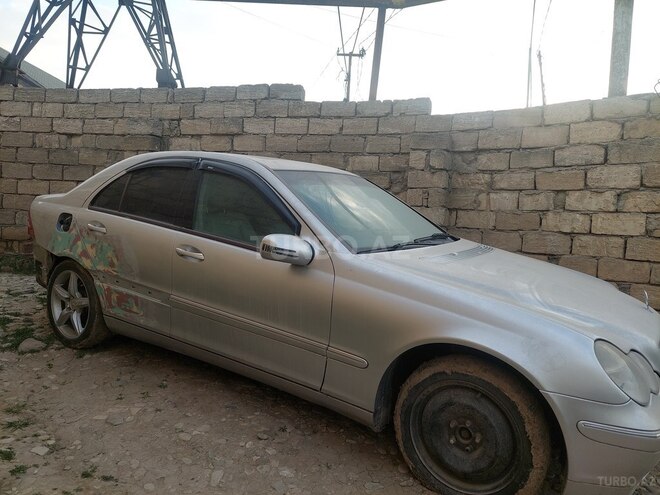 Mercedes C 240 2004, 322,000 km - 2.6 л - Bakı