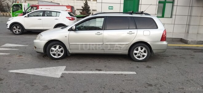 Toyota Corolla 2006, 223,000 km - 1.4 l - Bakı