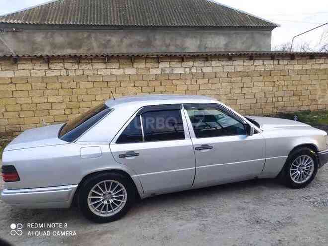 Mercedes E 200 1994, 472,948 km - 2.0 l - Xudat