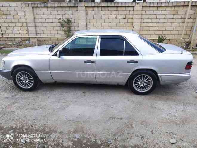 Mercedes E 200 1994, 472,948 km - 2.0 l - Xudat