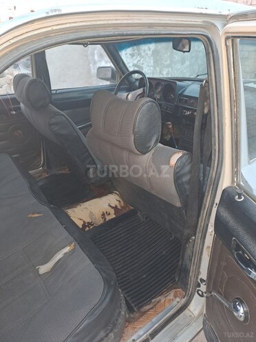 GAZ 24-10 1991, 500,000 km - 2.4 л - Saatlı